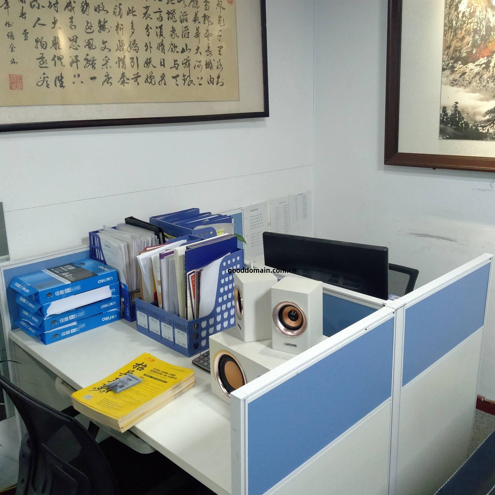 鄭州(zhou)萬煒(wei)房地(di)產(chan)營(ying)銷策(ce)劃(hua)攜手(shou)河南工(gong)業(ye)大學就業(ye)信息網，開(kai)拓(tuo)紙(zhi)制品(pin)銷售(shou)新路(lu)徑(jing)